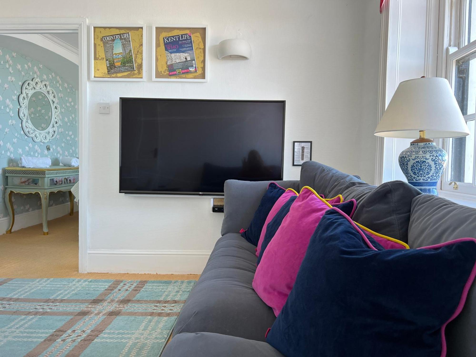 Broadstairs Beach Holiday Apartments - Direct Accessibility To Kingsgate Bay - With A Parking Space Exterior photo