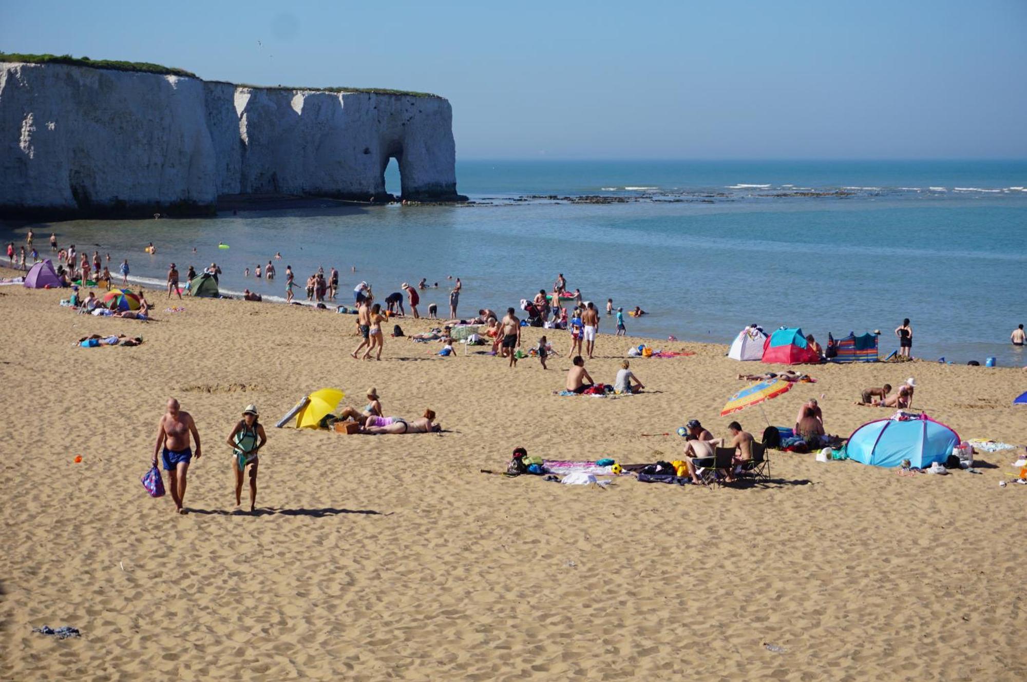 Broadstairs Beach Holiday Apartments - Direct Accessibility To Kingsgate Bay - With A Parking Space Exterior photo